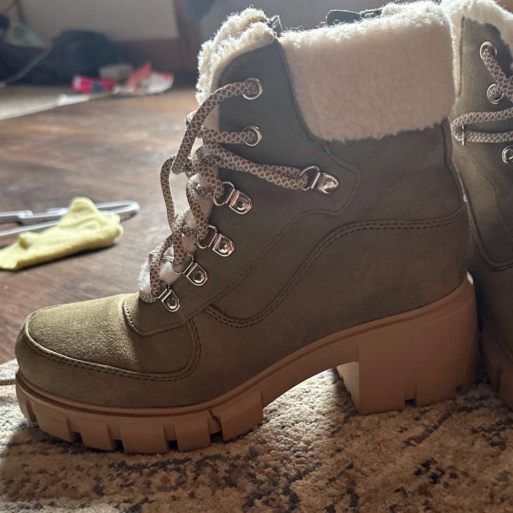 Women's Olive Green Soda Boots - Picture 2 of 8